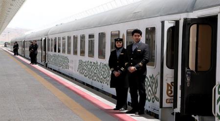 راه‌اندازی قطار 5 ستاره فدک در محور اهواز - تهران