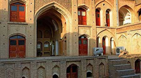  اعطای تسهیلات به مالکان و متقاضیان سرمایه گذاری در بناهای تاریخی خوزستان