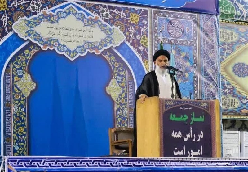 امام جمعه اهواز: وحدت مردم سد راه دسیسه‌های دشمنان است